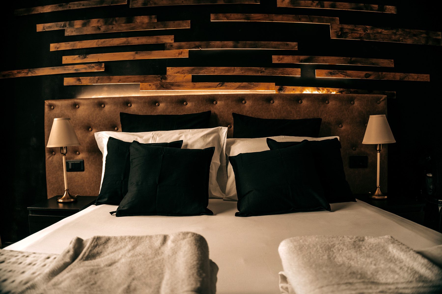 Sir Thomas Bed Central Bolzano — Zimmer im Zentrum, Via Goethe
